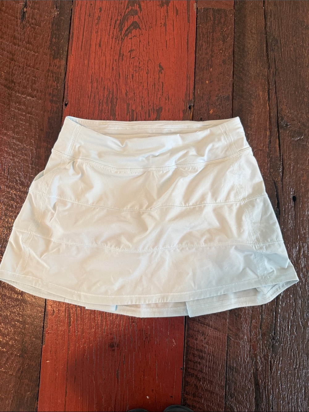 Lululemon Sz 4 Light Blue Athletic Skort. Excellent condition - Picture 2 of 7